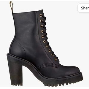 Dr. Martens womens Kendra Fashion Boot size 6